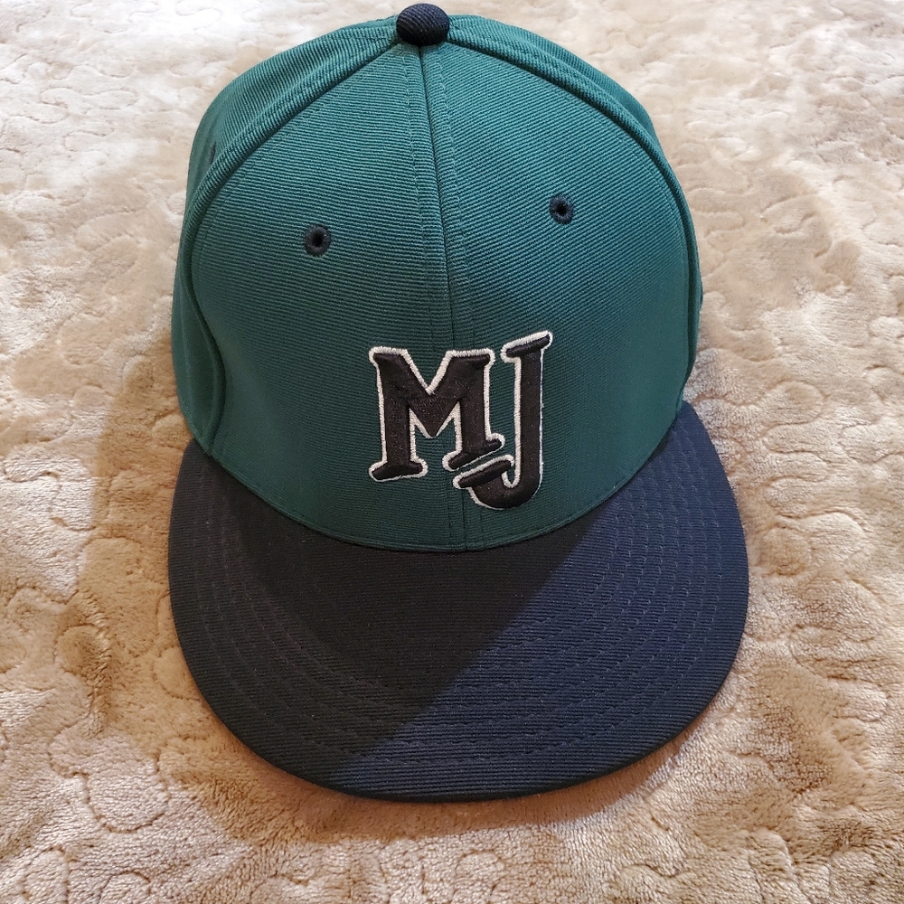 NWT Proflex Dark Green / Black Hat